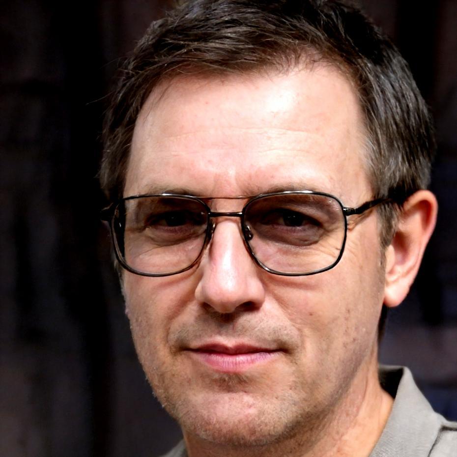 Matthias Reinhold, Leitender Finanzanalyst